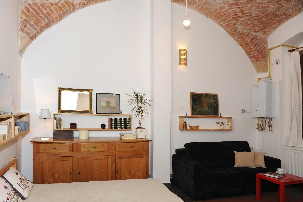 Atu Apartment